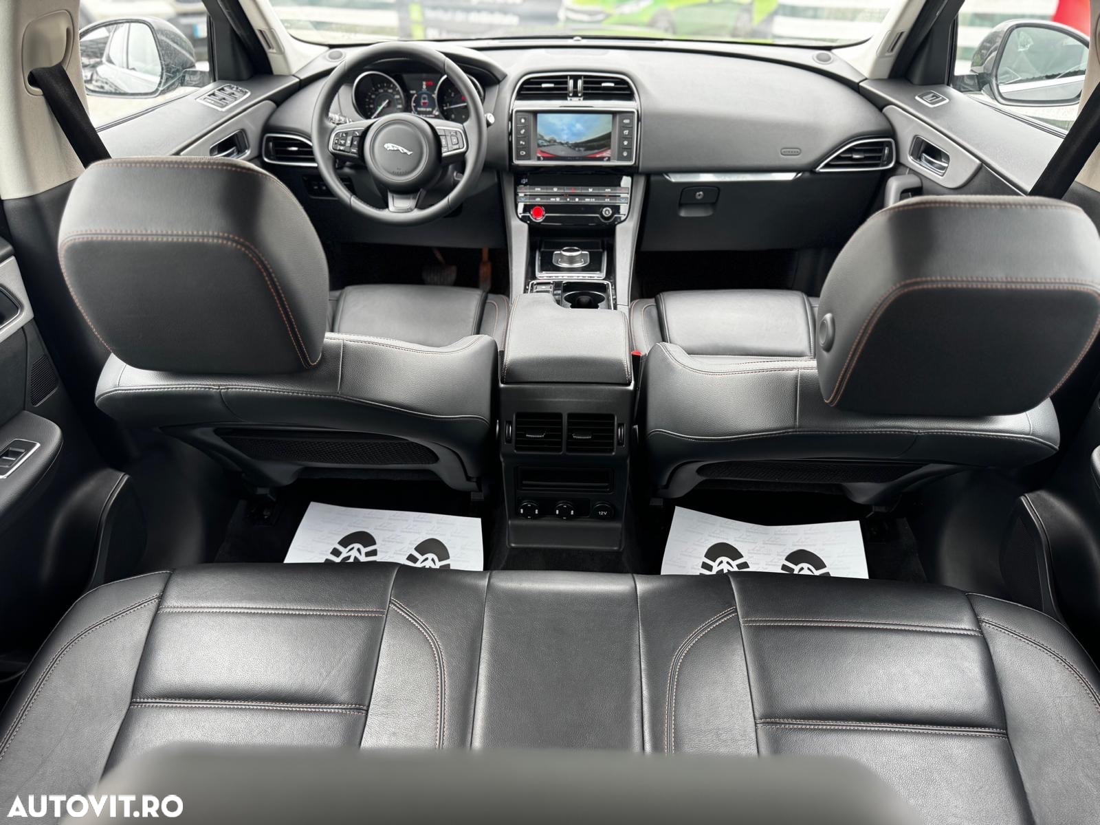 Jaguar F-Pace 20d Aut. Portfolio - 18
