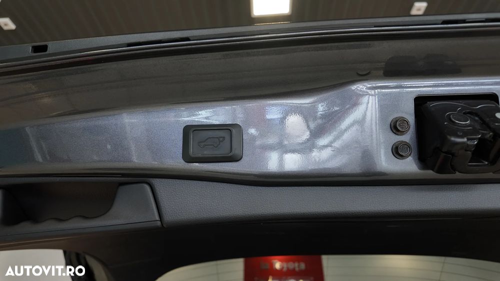 Toyota RAV4 2.5 Hybrid VVT-iE 4x2 Dynamic - 32