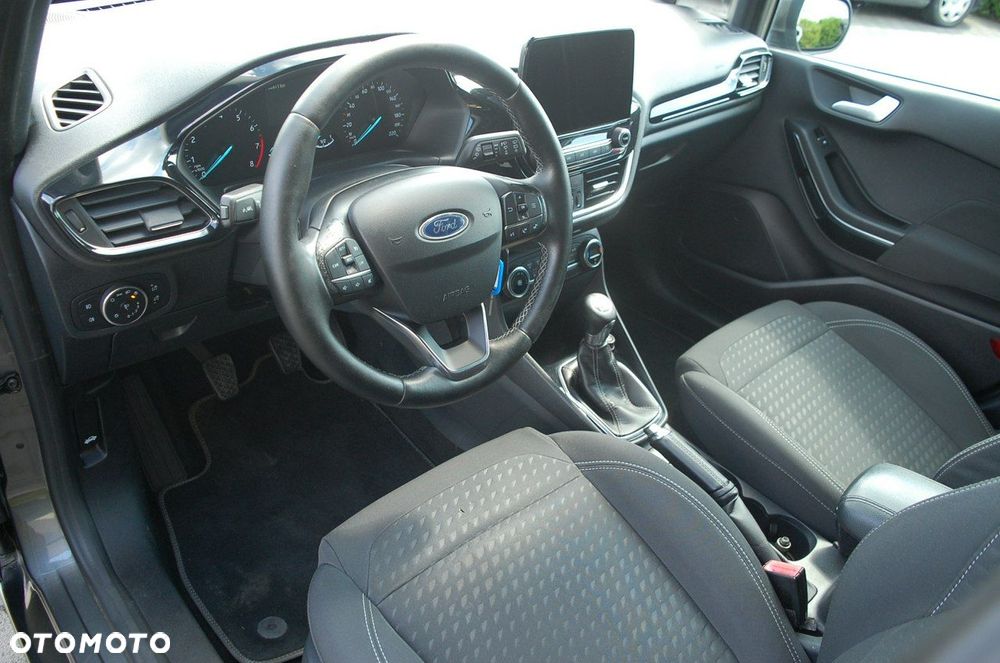 Ford Fiesta - 26