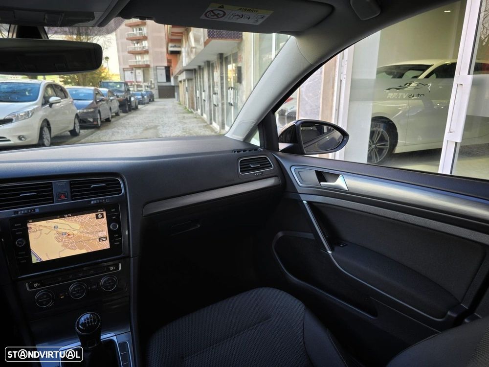 VW Golf 1.0 TSI Life - 20