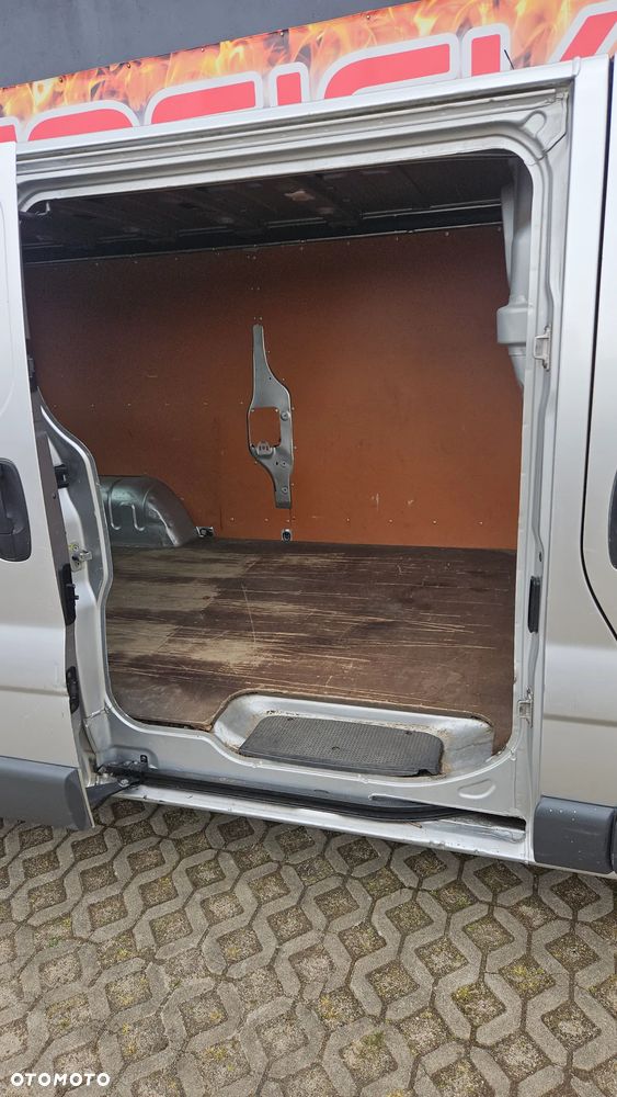 Renault Trafic - 7