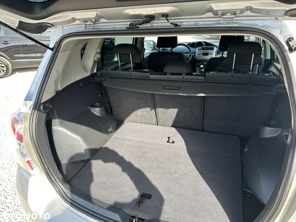 Toyota Verso 2.0 D-4D Luna - 17