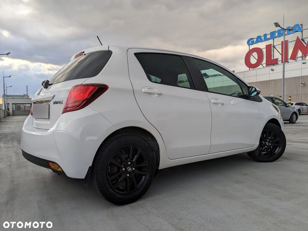 Toyota Yaris 1.33 Premium - 9