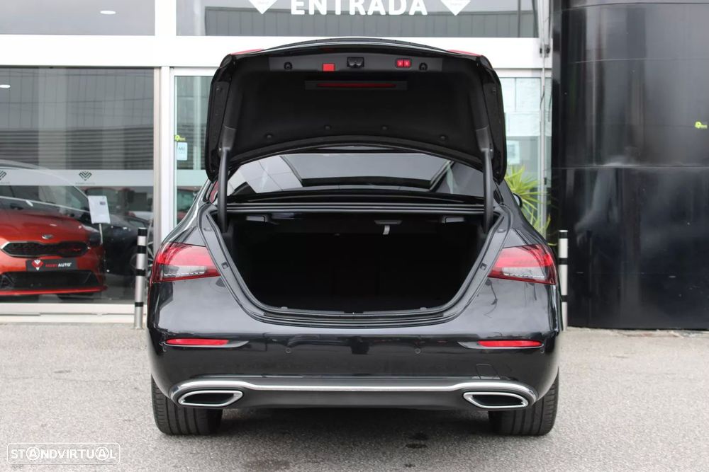 Mercedes-Benz E 220 d Avantgarde - 34