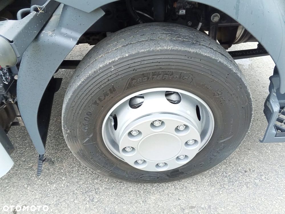 Renault D 14/ŁADOWNOŚĆ 6 TON/ WINDA / MOCNA PODŁOGA/FRANCJA - 34