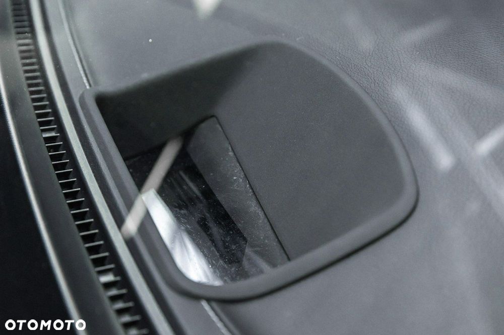 Mercedes-Benz GLC - 40