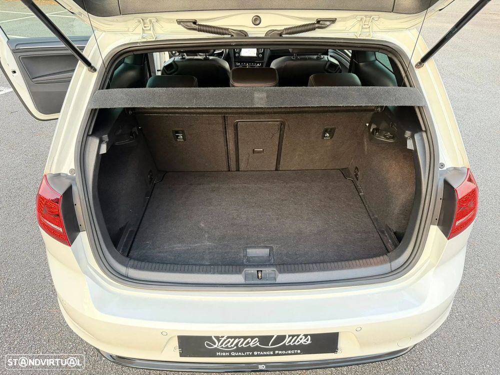 VW Golf GTI BlueMotion - 16
