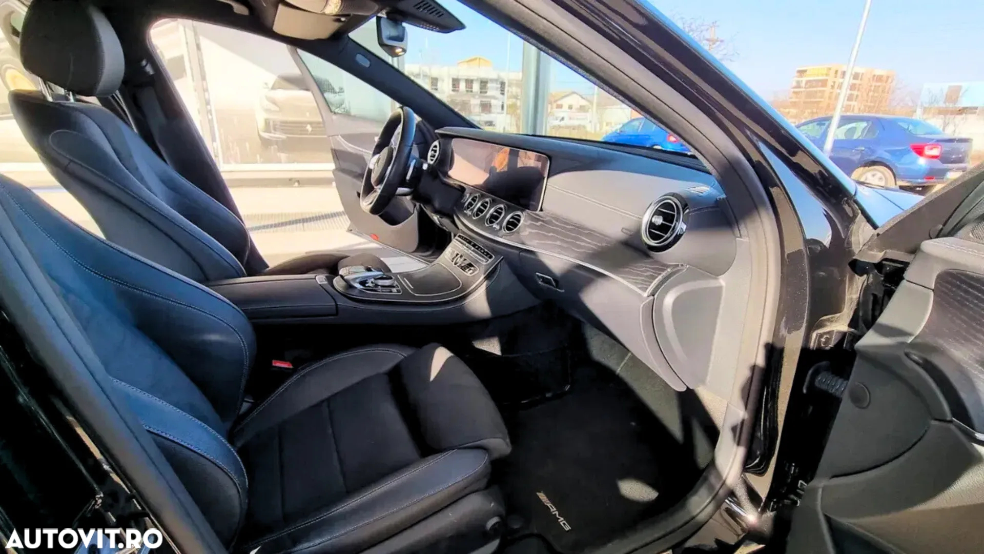 Mercedes-Benz E - 26