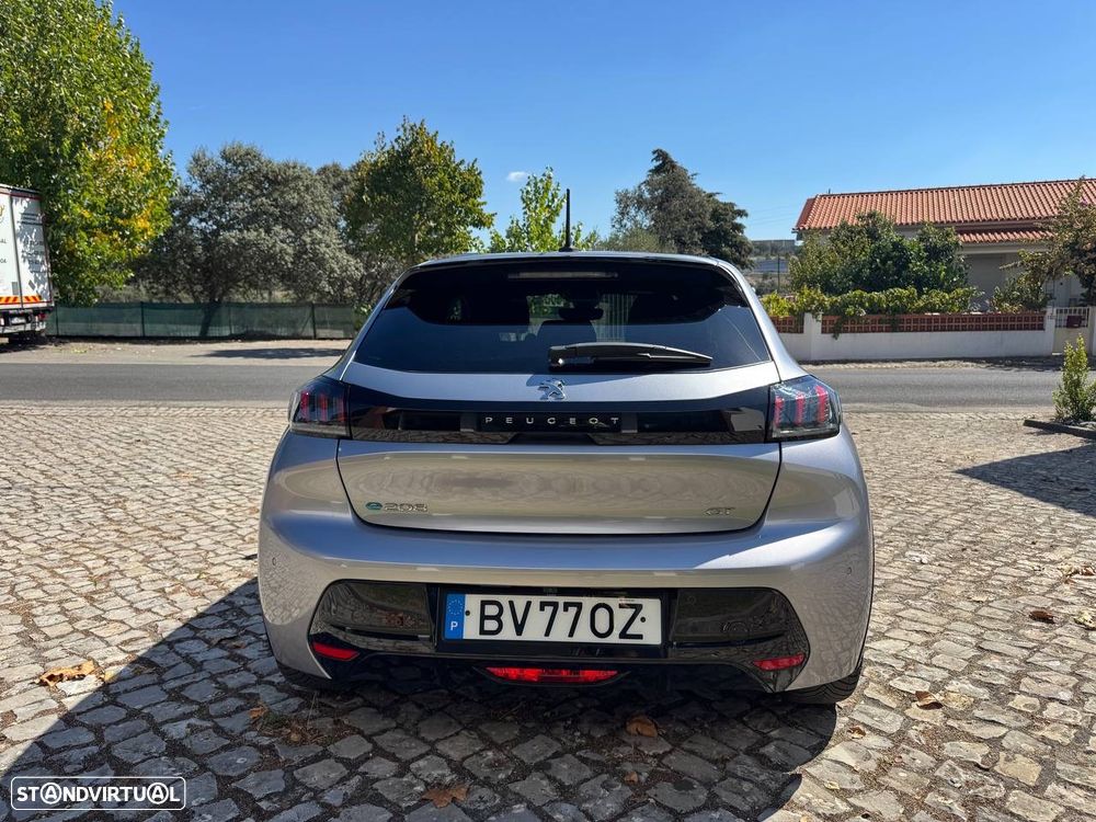 Peugeot e-208 50 kWh GT - 6