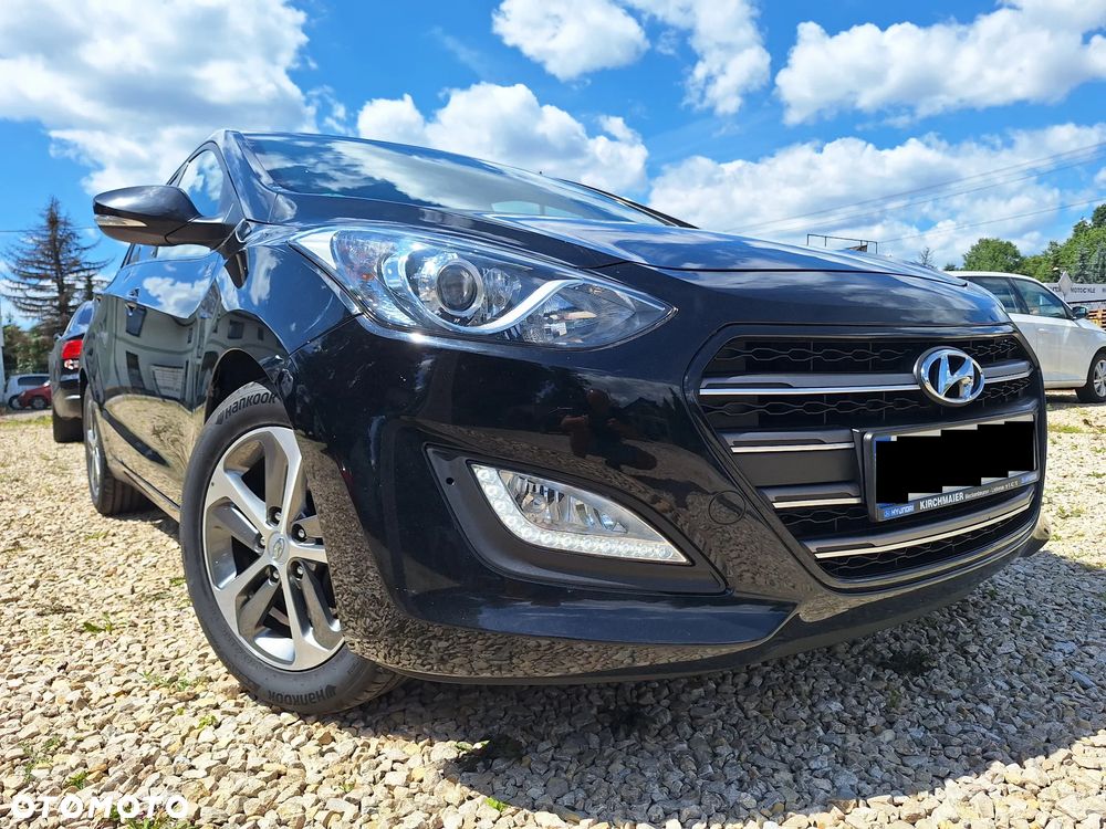 Hyundai i30 blue Kombi 1.6 GDi Passion - 2