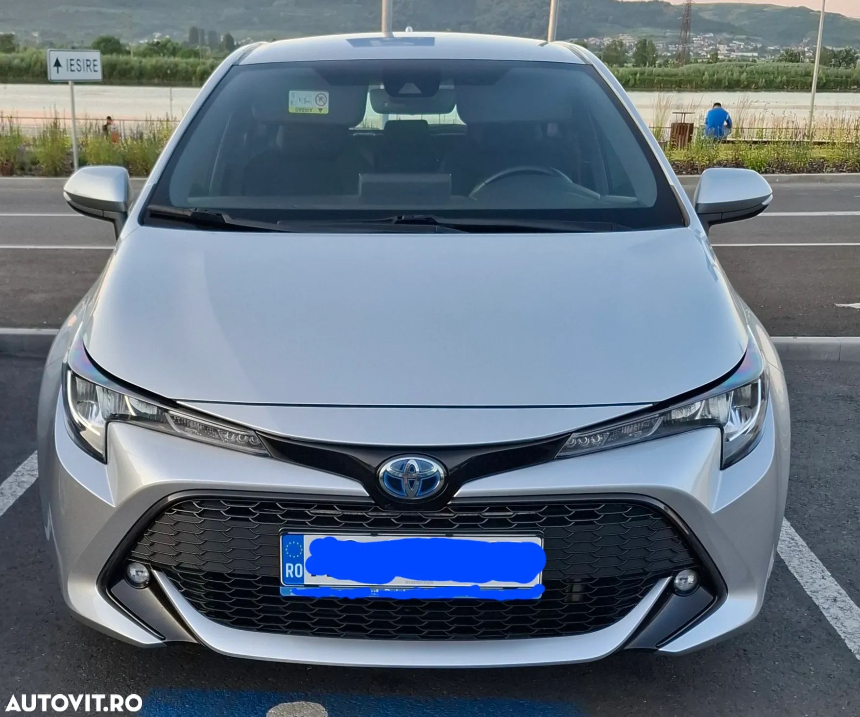 Toyota Corolla 1.8 HSD TS Dynamic - 1