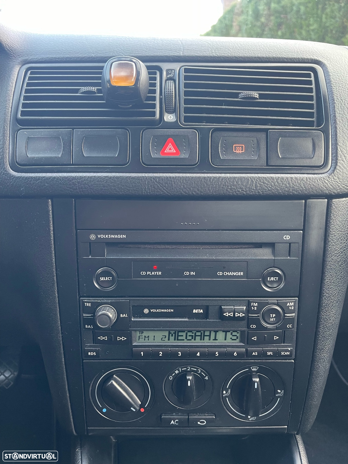 VW Golf 1.4i 25 Anos - 9