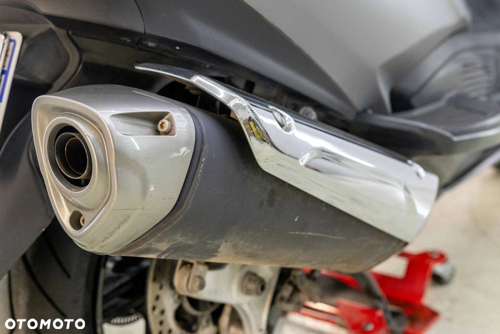 Suzuki Burgman - 22