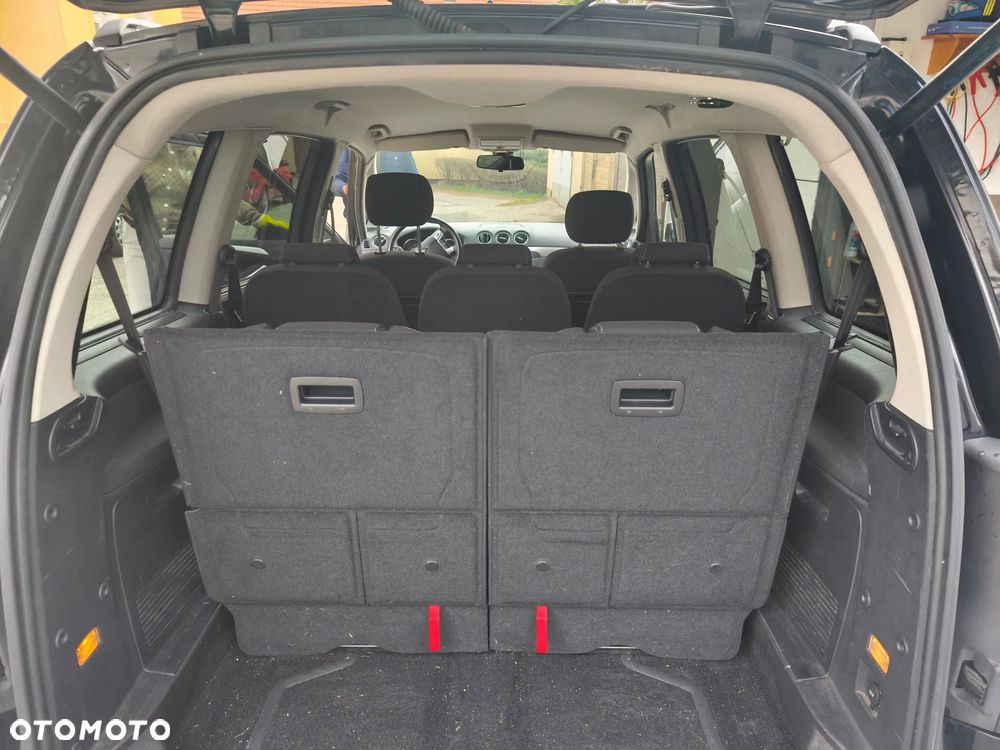 Ford Galaxy 2.0 TDCi Gold X - 23