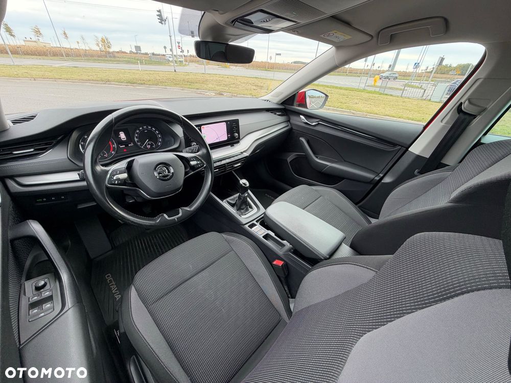 Skoda Octavia 1.5 TSI ACT Style - 10