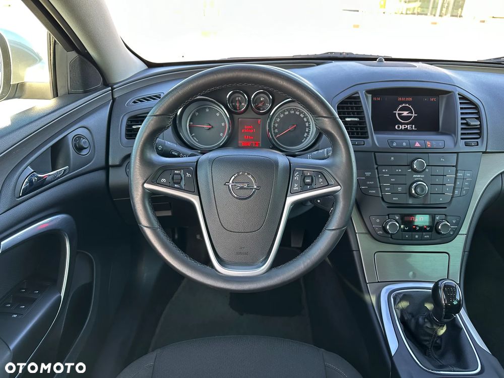 Opel Insignia 2.0 CDTI - 18
