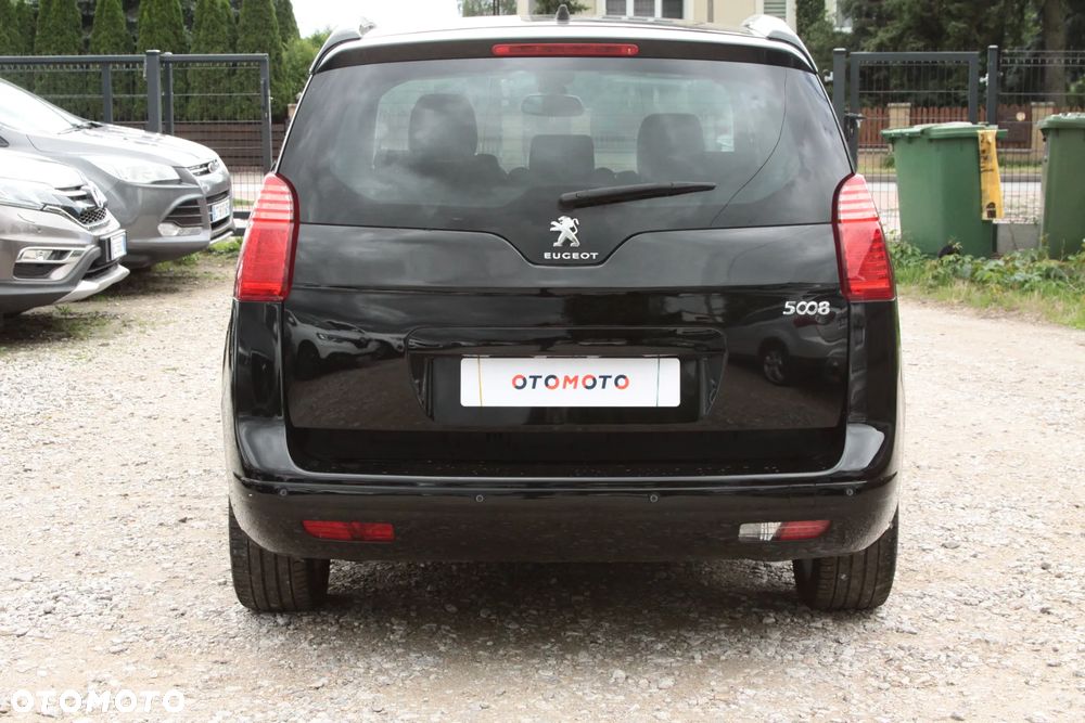 Peugeot 5008 HDI 150 Allure - 9