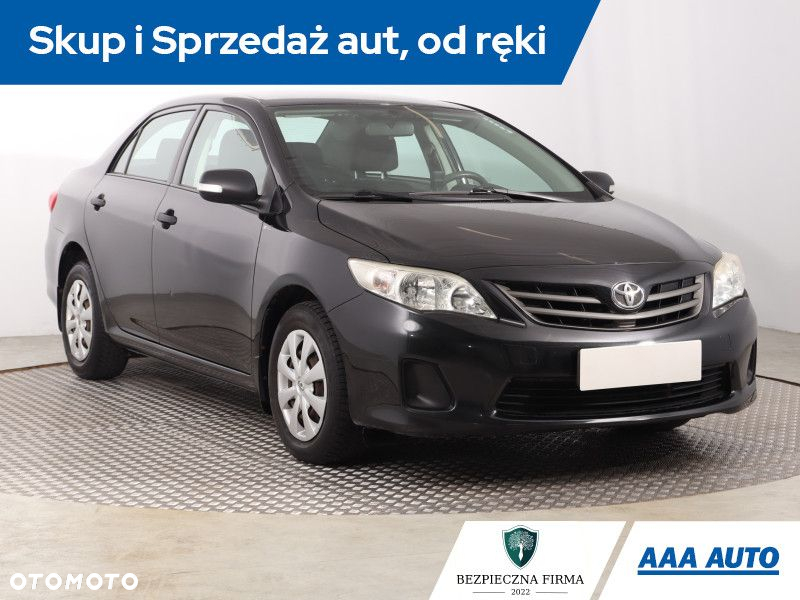 Toyota Corolla - 2