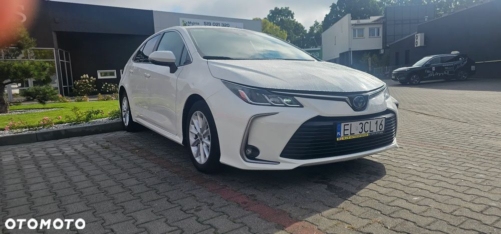 Toyota Corolla - 1