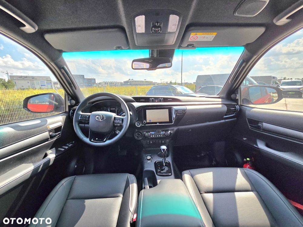 Toyota Hilux 2.8 D-4D Double Cab SR5 4x4 - 17