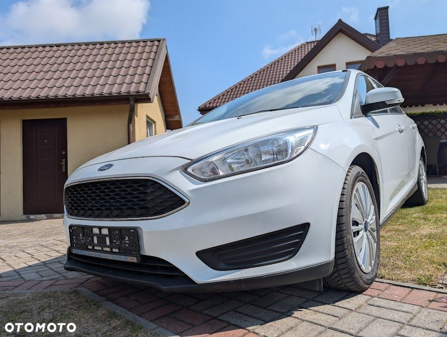 Ford Focus 1.6 Edition - 3