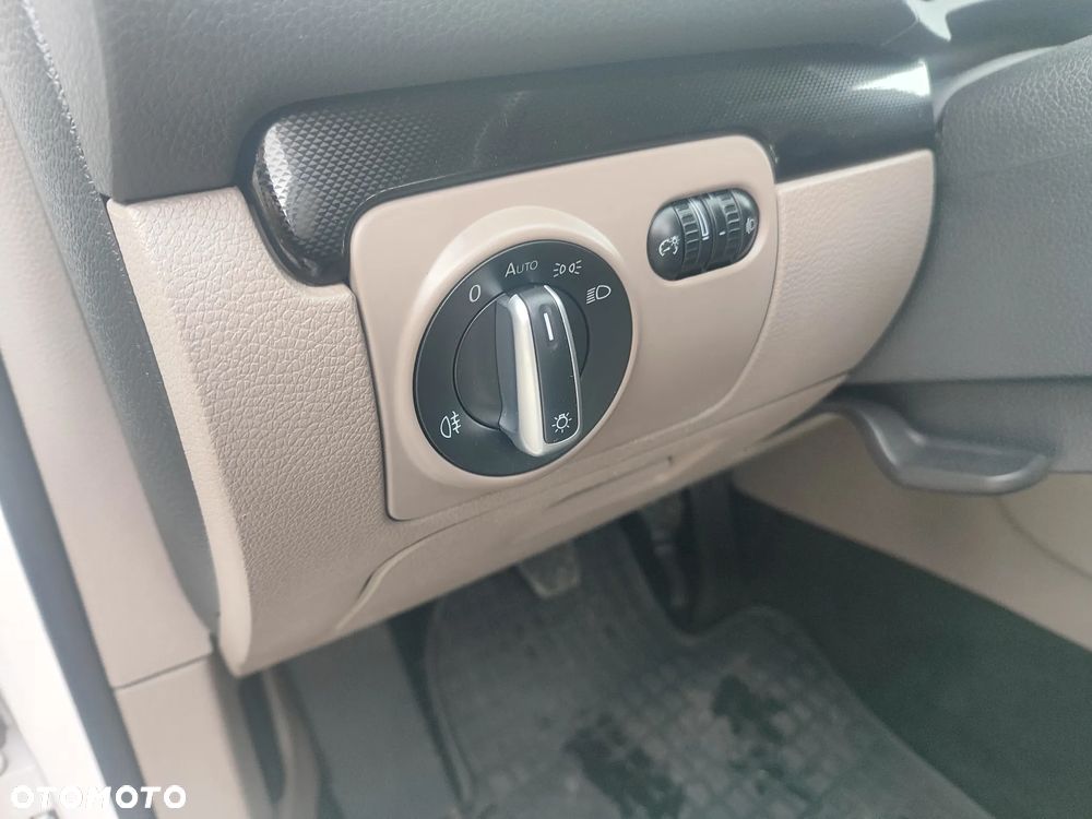 Volkswagen Golf 1.4 Style - 34