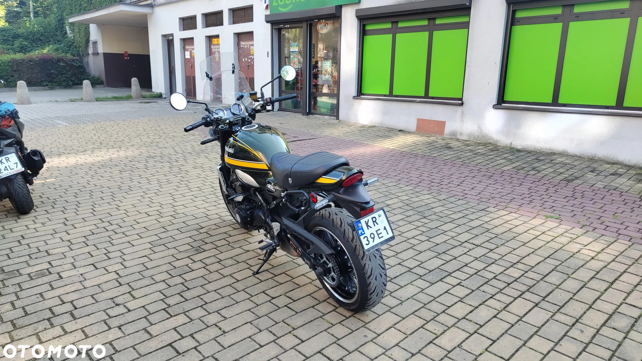 Kawasaki Z 900 RS - 5