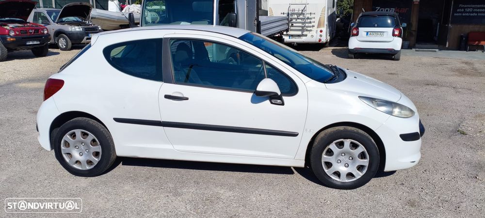 Peugeot 207 1.4 HDI VAN - 10