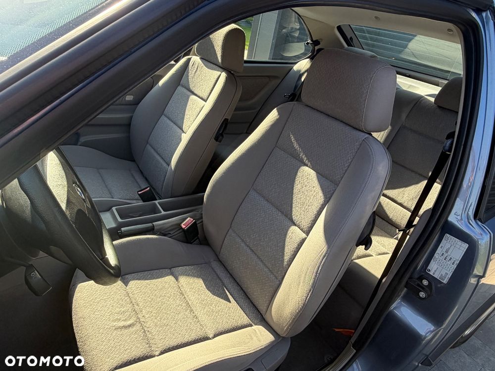 BMW Seria 3 - 11
