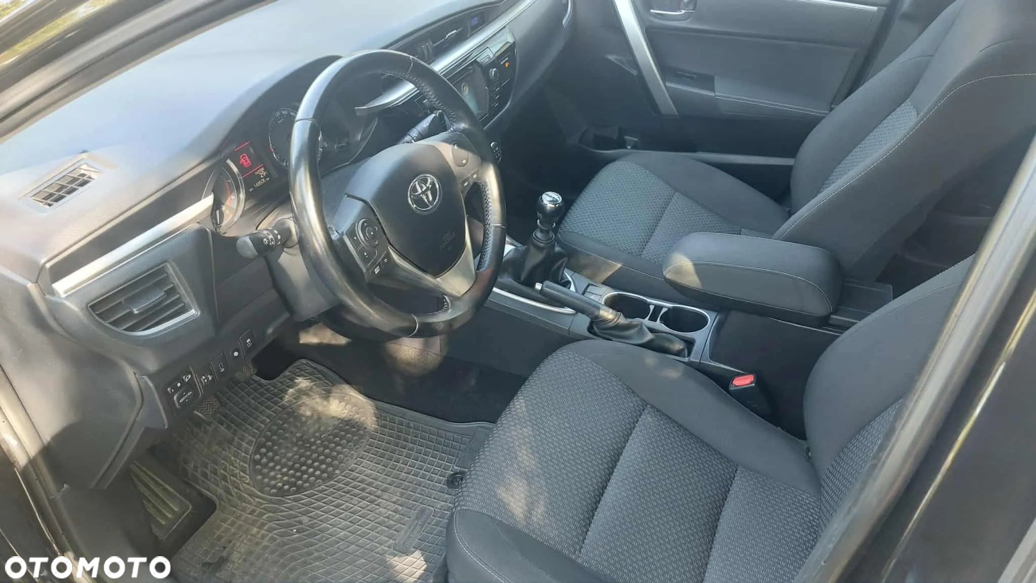 Toyota Corolla 1.6 Premium - 4