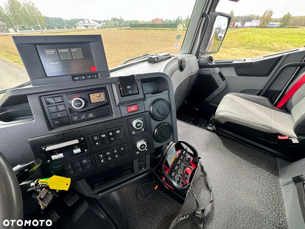 Renault RENAULT C 380 / 6x4 / WYWROTKA + HDS PALFINGER 17.001 / HYDROBURTA / EURO 6 / STEROWANIE RADIOWE - 22