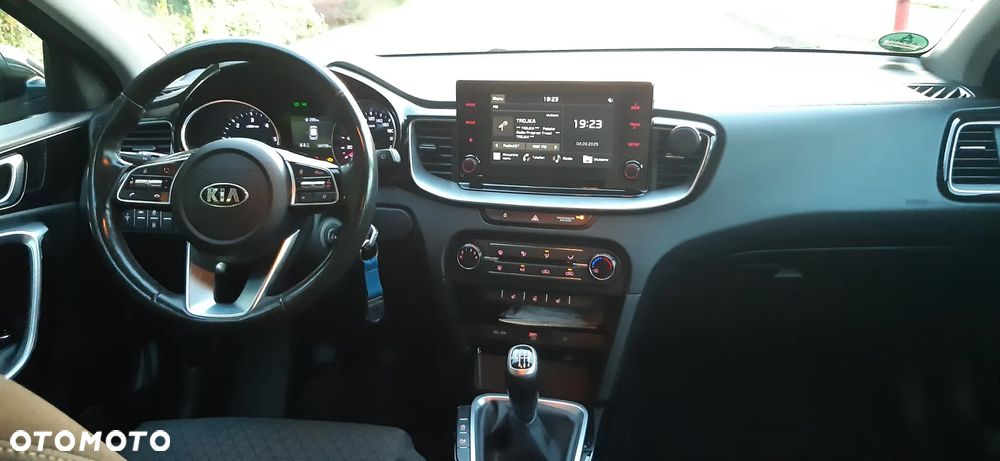 Kia Ceed 1.6 CRDi Vision - 7