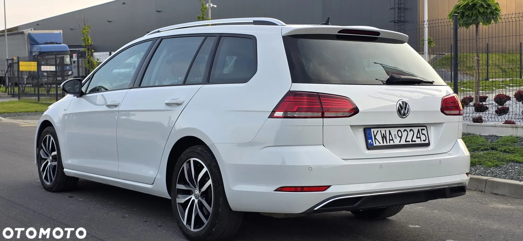 Volkswagen Golf Variant 2.0 TDI DSG Join - 5