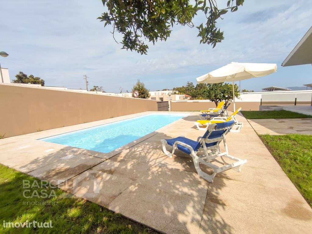 Moradia T4 individual à entrada da cidade de Barcelos - Grande imagem: 2/44