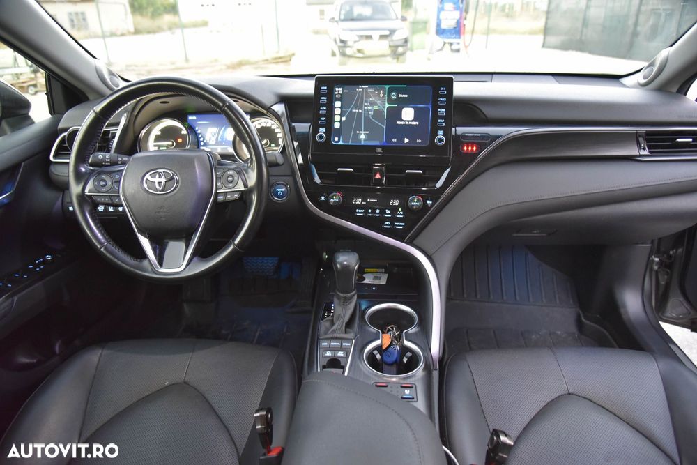 Toyota Camry 2.5 HEV Luxury - 7