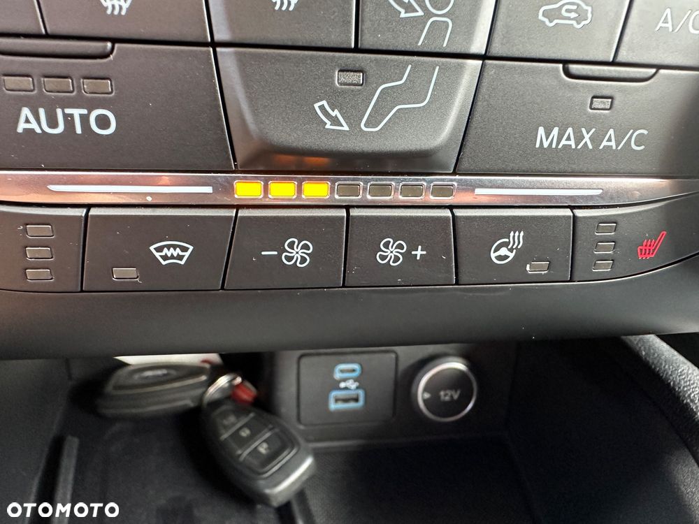 Ford Kuga 1.5 EcoBlue TITANIUM - 15