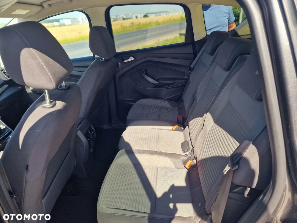Ford C-MAX 2.0 TDCi Start-Stop-System Titanium - 19