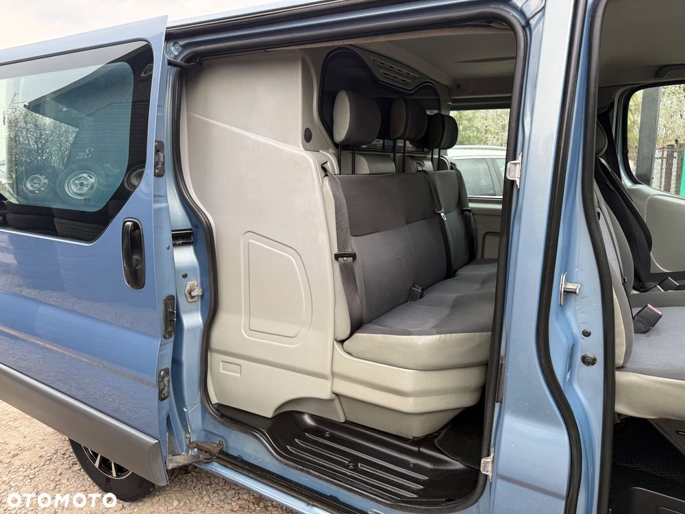Opel Vivaro - 10