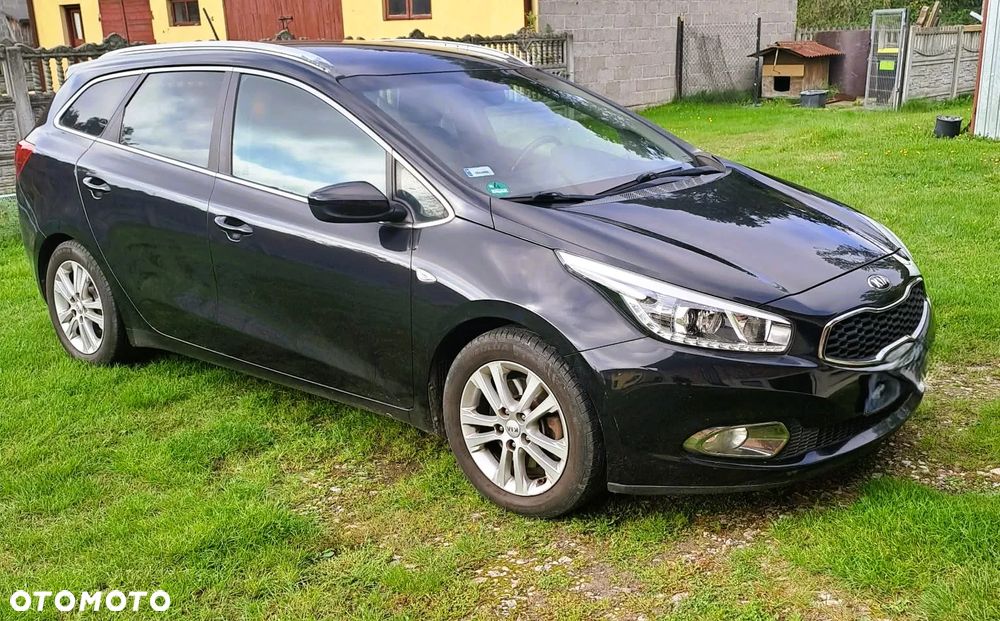 Kia Ceed 1.6 CRDi 128 Dream Team Edition - 15