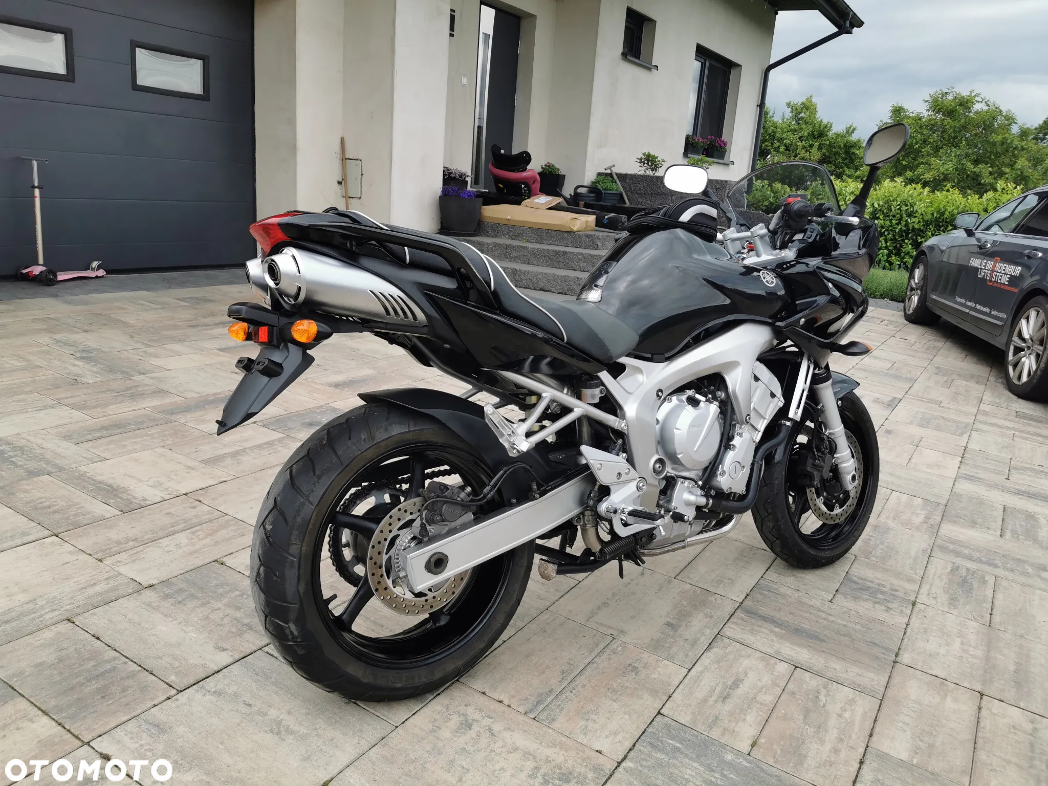 Yamaha FZ6 - 3