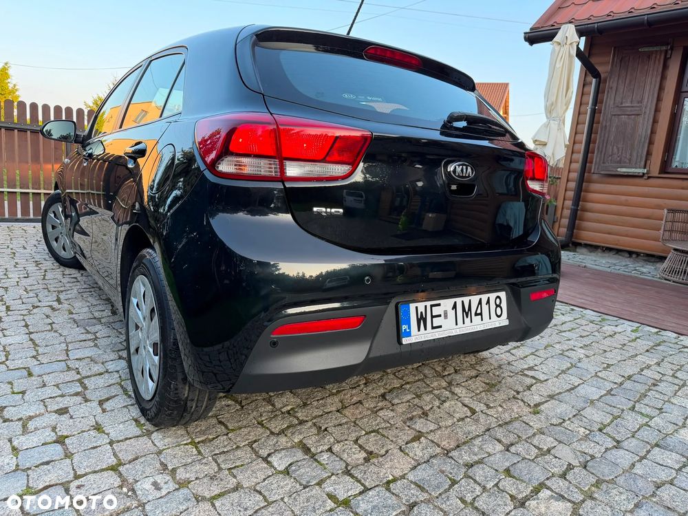 Kia Rio 1.4 M - 19