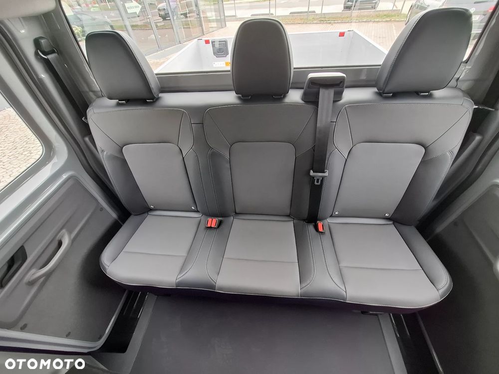 Volkswagen Transporter - 14