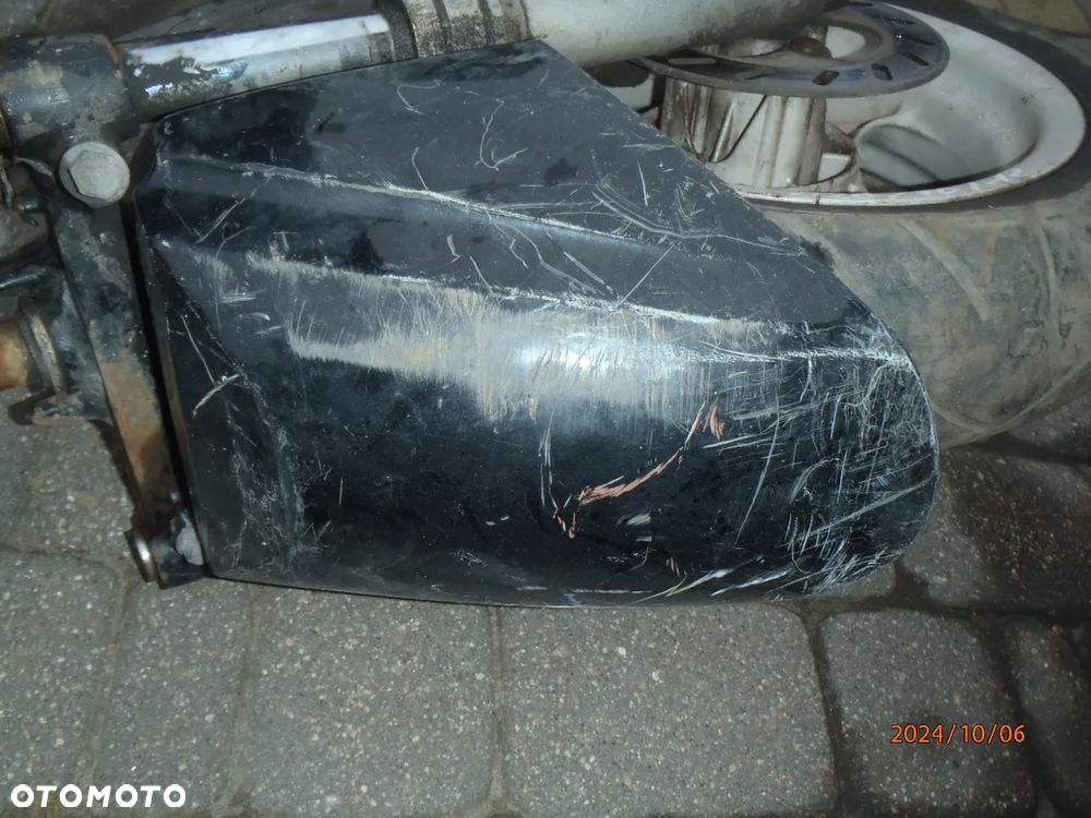 felga koło opona widelec amortyzator laga ślimak napęd opona 12 zacisk przewód tarcza hamulcowy Yamaha Neo's neos - 12