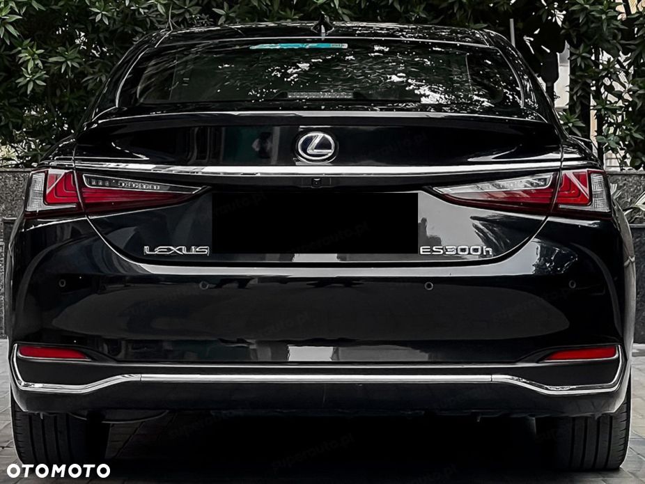 Lexus ES - 5