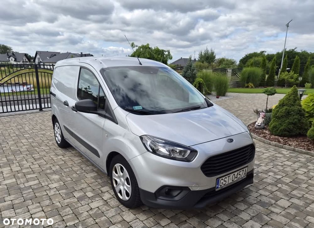Ford Transit Courier - 1