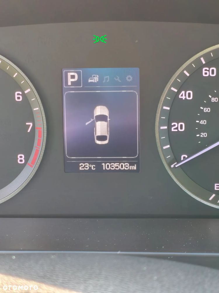 Hyundai Sonata - 10