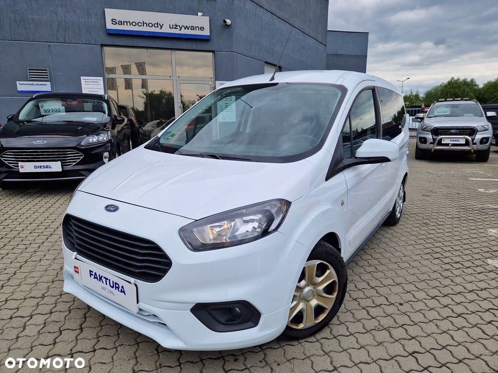 Ford Transit Courier - 2