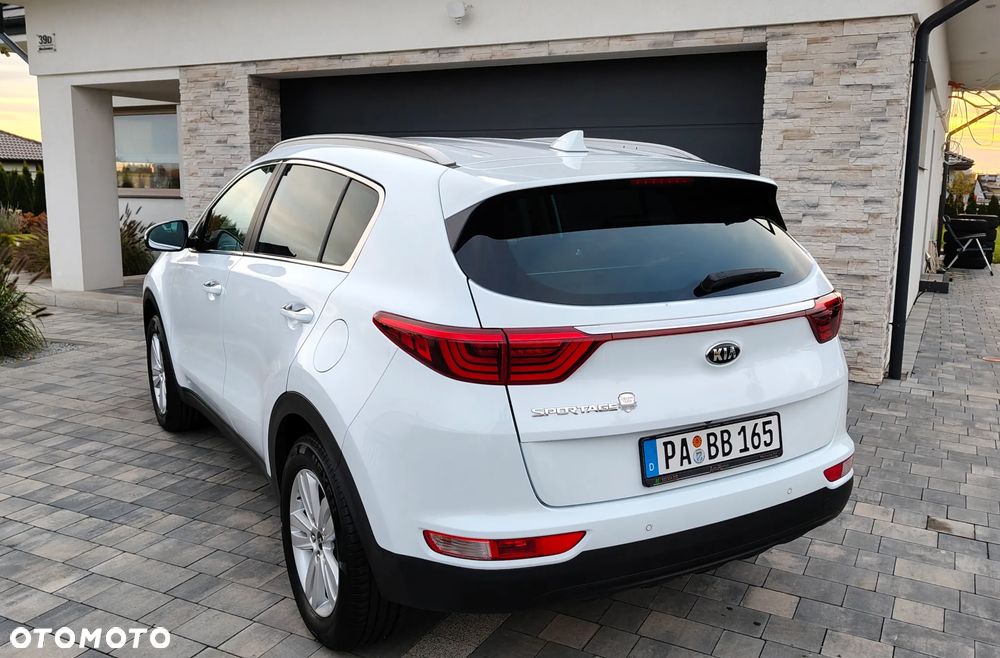 Kia Sportage 1.6 GDI 2WD Dream-Team Edition - 5
