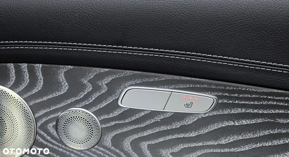 Mercedes-Benz Klasa E 300 9G-TRONIC - 14