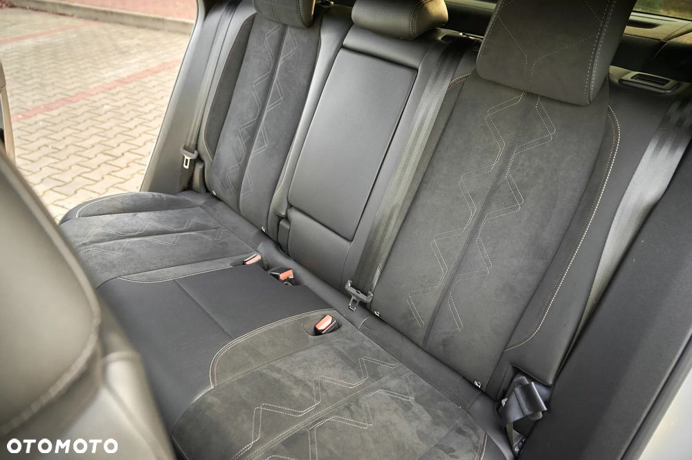 DS Automobiles DS 7 Crossback 1.6 E-Tense 4x4 Performance Line + - 30